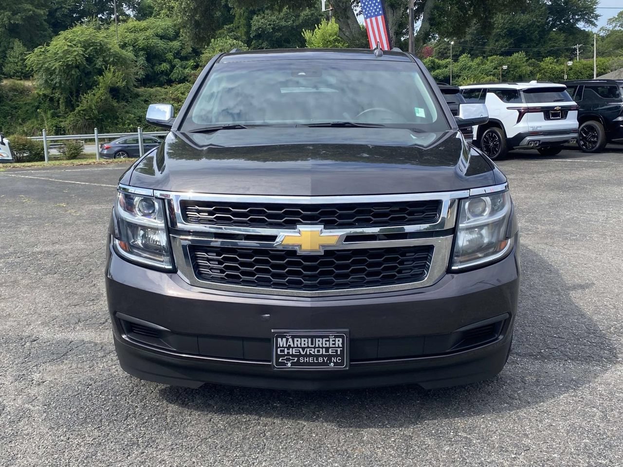 Used 2016 Chevrolet Tahoe LS w/ Enhanced Driver Alert Package AWD/4WD image 2