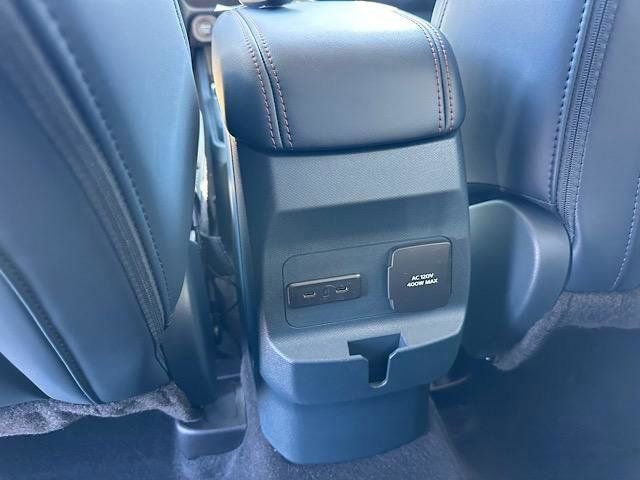 New 2025 Ford Maverick Lariat image 14