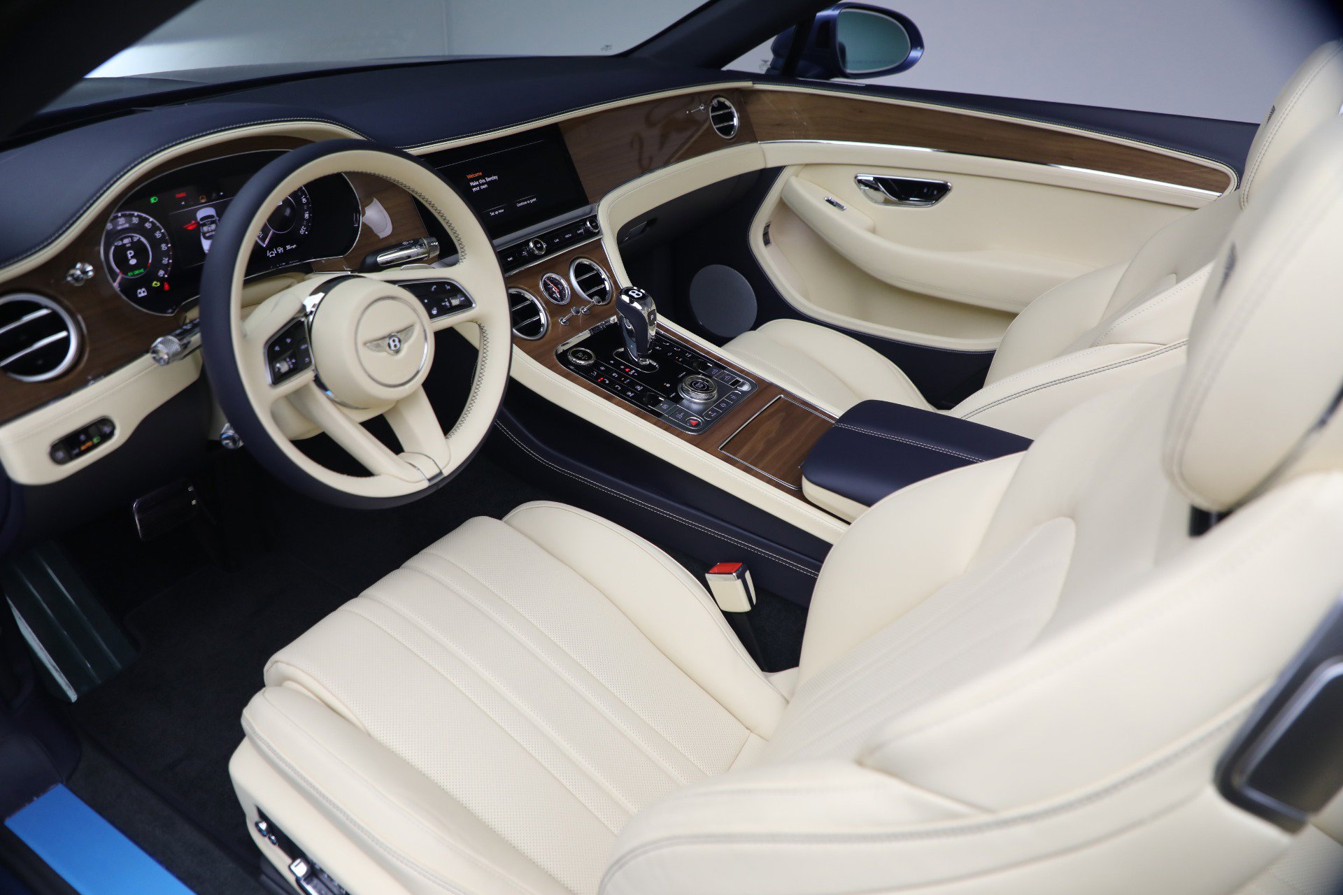 New 2026 Bentley Continental GTC AWD/4WD image 27