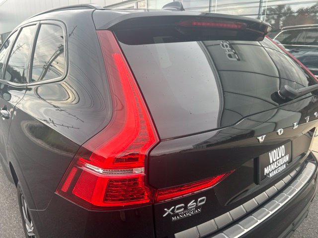 Used 2024 Volvo XC60 B5 Core w/ Protection Package Premier AWD/4WD image 10