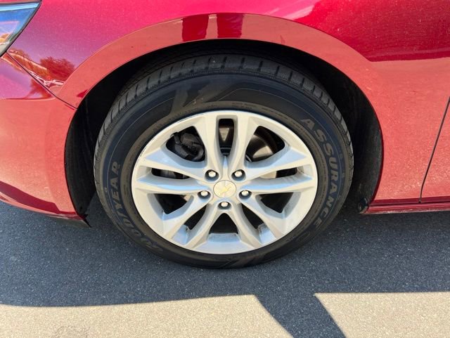 Used 2018 Chevrolet Malibu LT FWD image 9