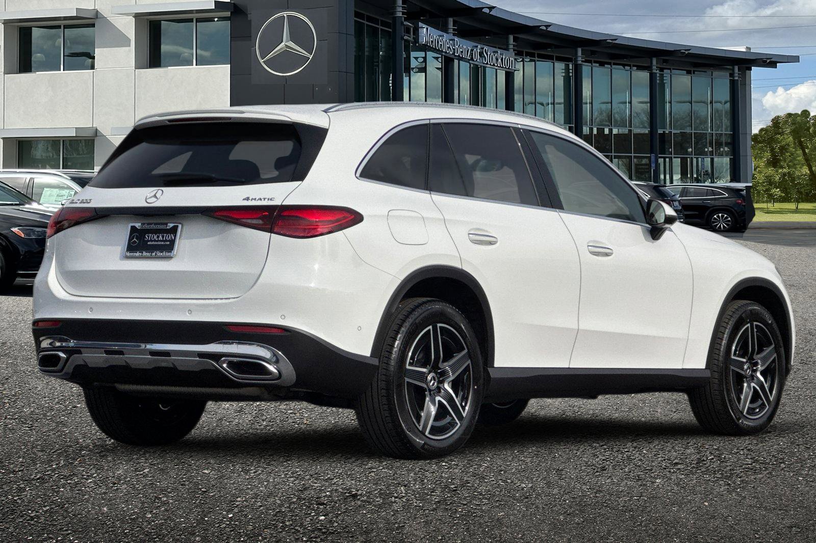 New 2026 Mercedes-Benz GLC 300 4MATIC image 4