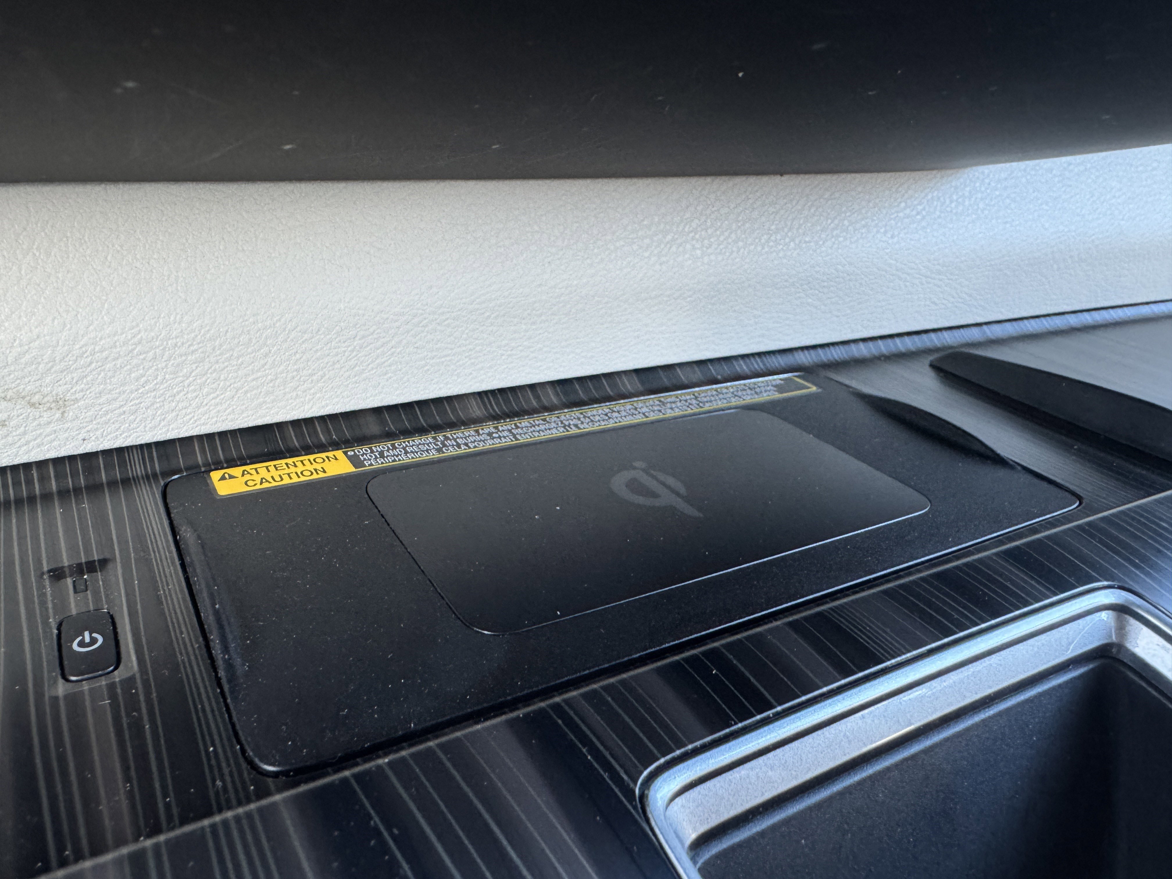 Used 2023 Toyota Sienna Platinum image 30