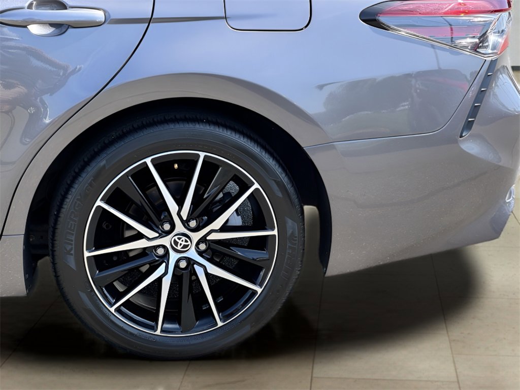 Used 2024 Toyota Camry SE image 36