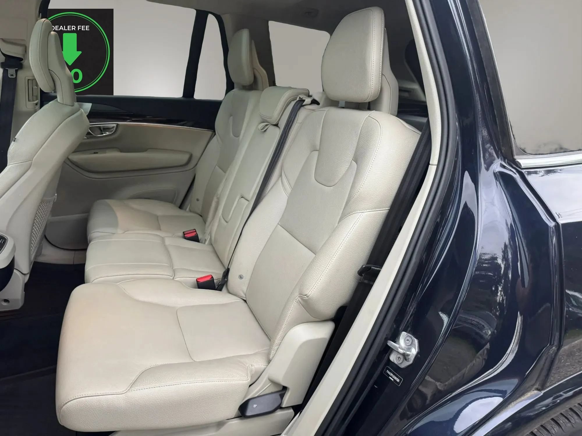 Used 2016 Volvo XC90 T6 Momentum w/ Protection Package Plus AWD/4WD image 25