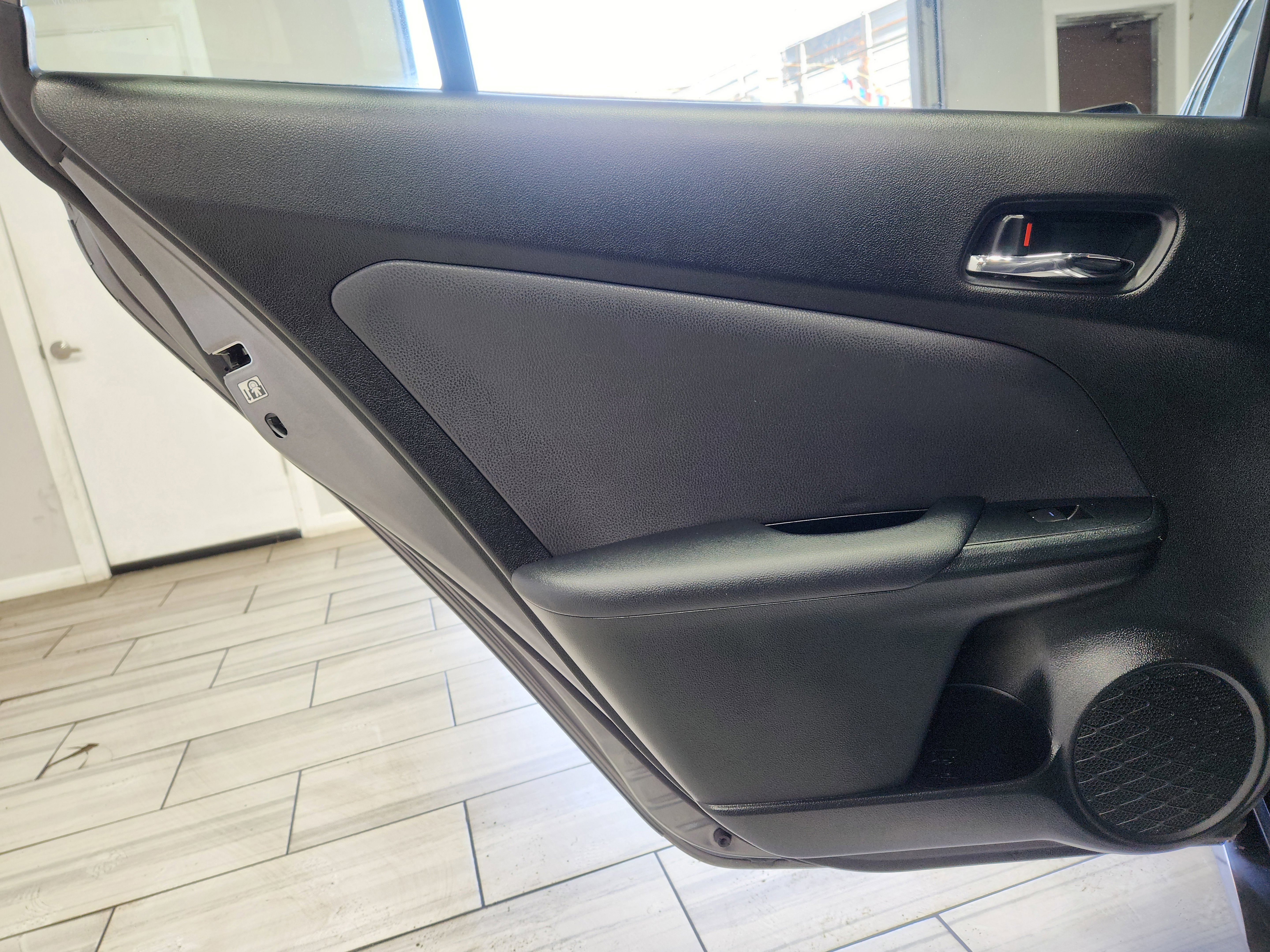 Used 2022 Toyota Prius Prime LE FWD image 12