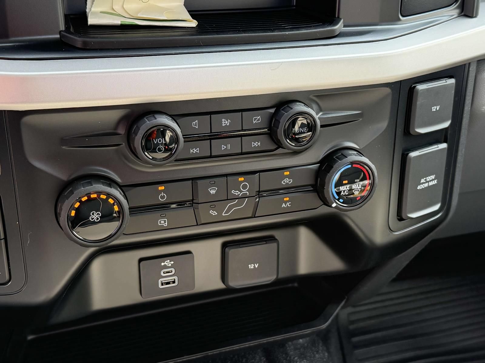 New 2024 Ford F550 4x4 Regular Cab Super Duty image 15