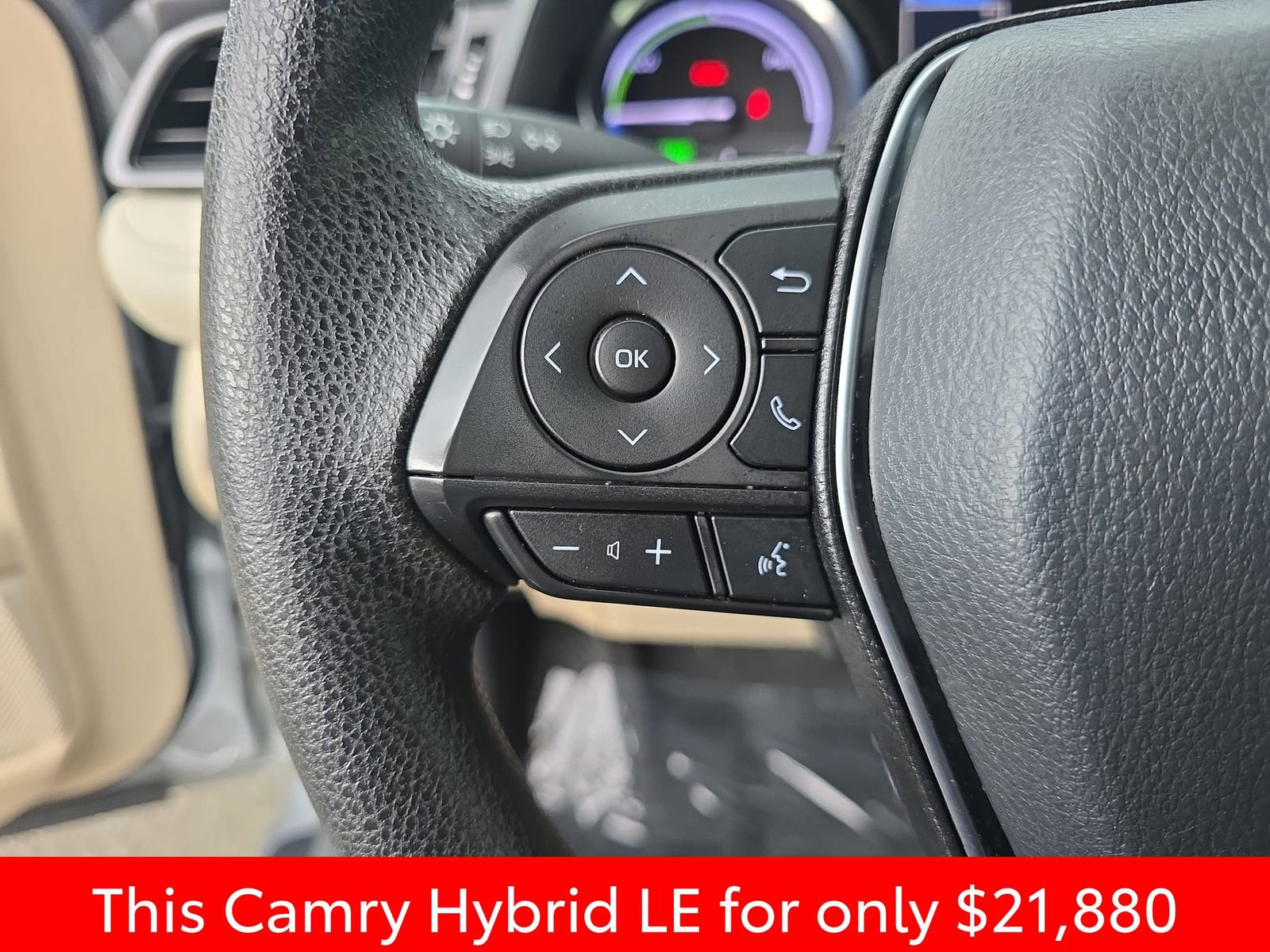 Used 2020 Toyota Camry LE image 22