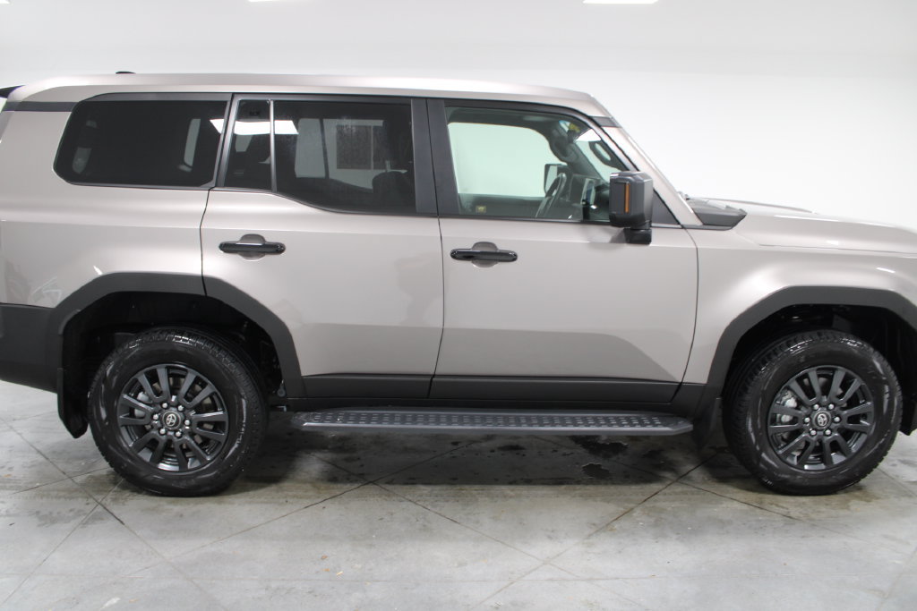 Used 2025 Toyota Land Cruiser 1958 AWD/4WD image 10
