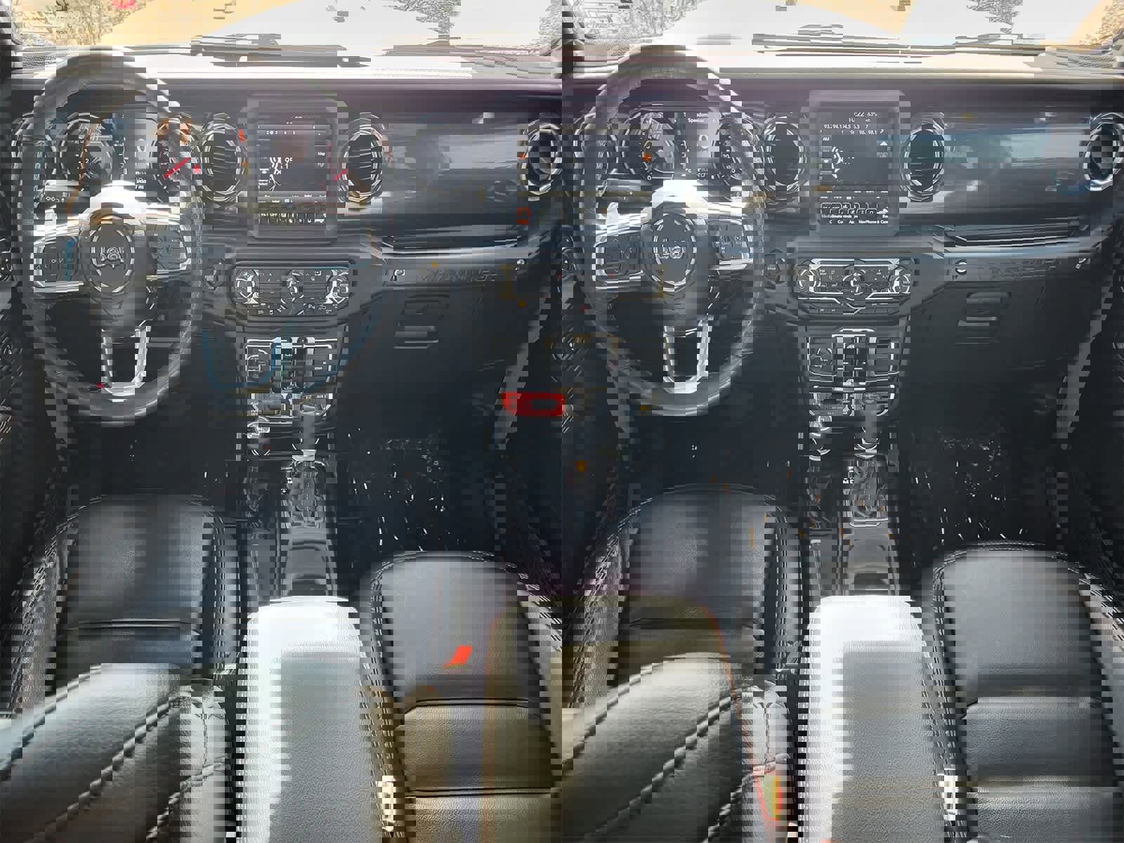 Used 2022 Jeep Wrangler Unlimited Rubicon w/ Xtreme Recon 35" Tire Package image 25