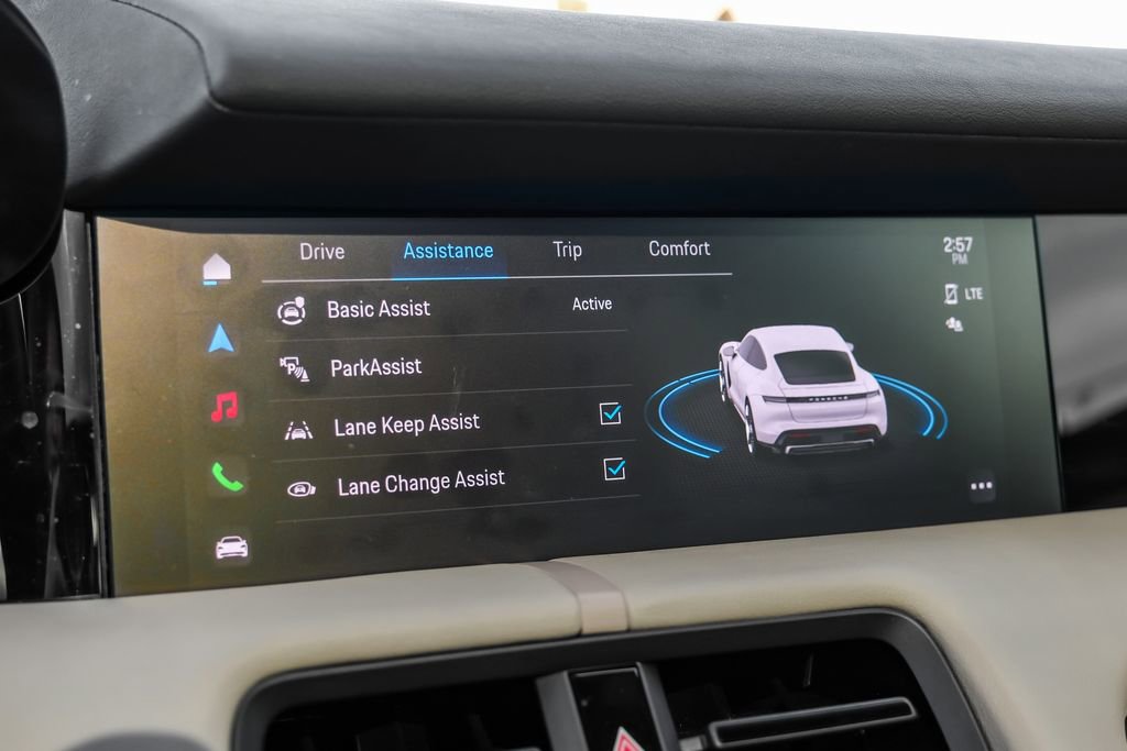 Used 2022 Porsche Taycan image 19