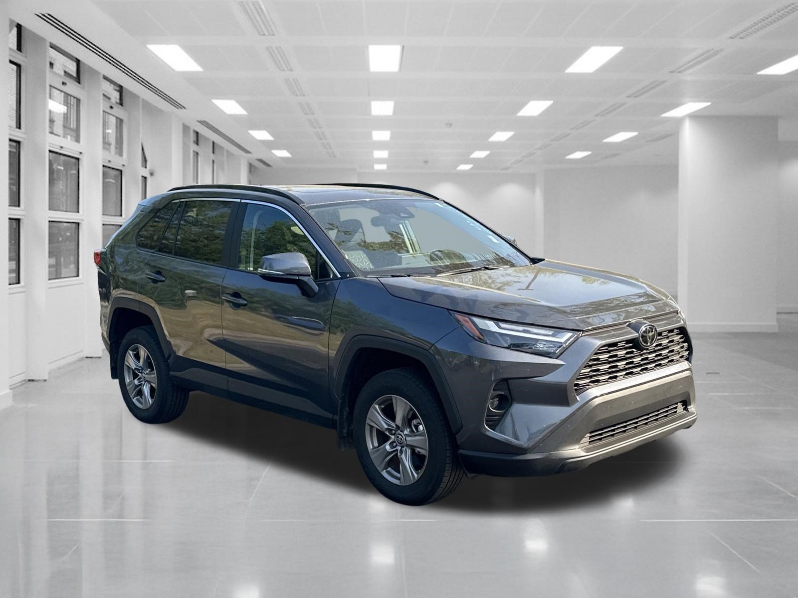 Used 2025 Toyota RAV4 XLE w/ Convenience Package FWD image 3