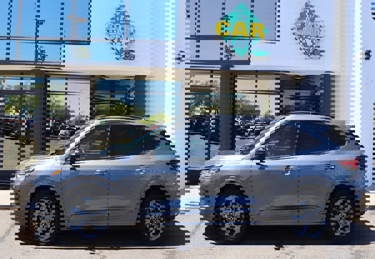 Used 2023 Ford Escape ST-Line image 8