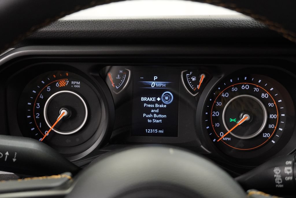 Used 2024 Jeep Wrangler Unlimited Sport AWD/4WD image 30