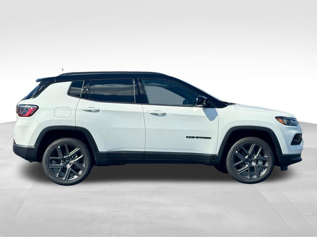 New 2026 Jeep Compass Limited w/ Sun, Sound & Navigation Group AWD/4WD image 8