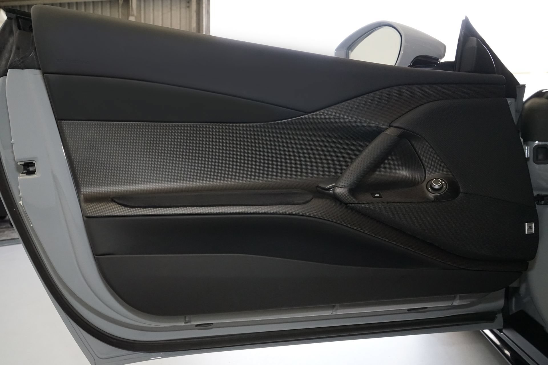 Used 2022 Ferrari 812 GTS RWD image 23