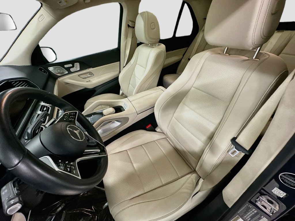 Certified 2025 Mercedes-Benz GLE 350 4MATIC w/ AMG Line Exterior image 5