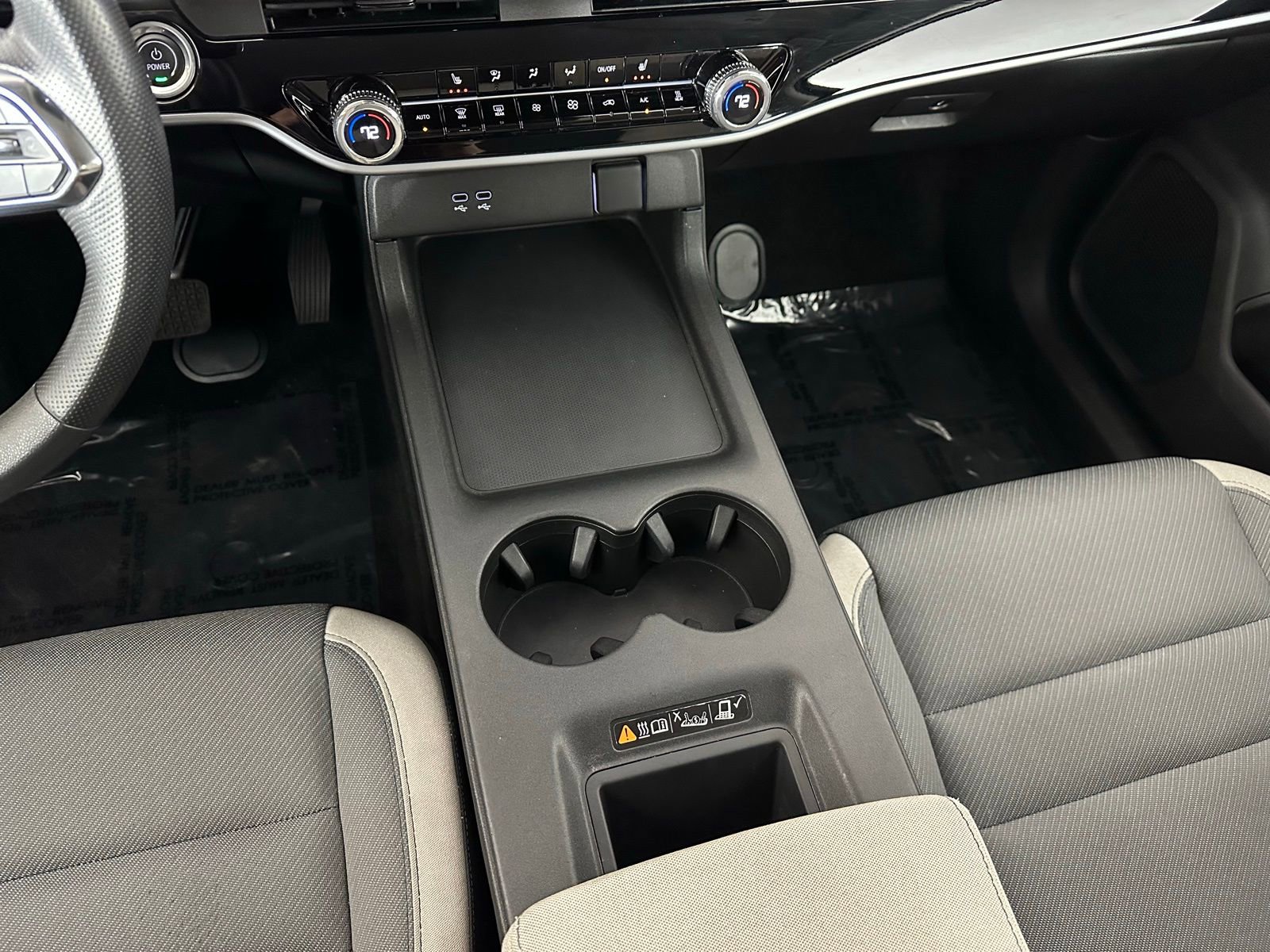 Used 2024 Honda Prologue EX image 14