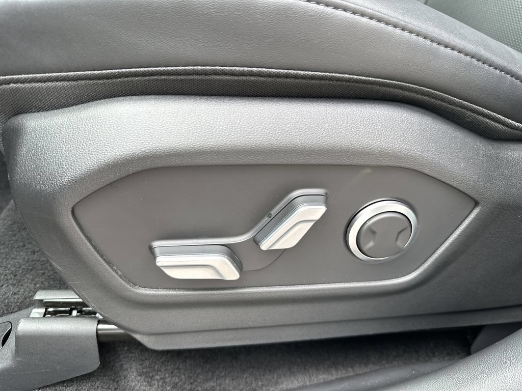 New 2026 Hyundai Santa Fe SEL FWD image 10