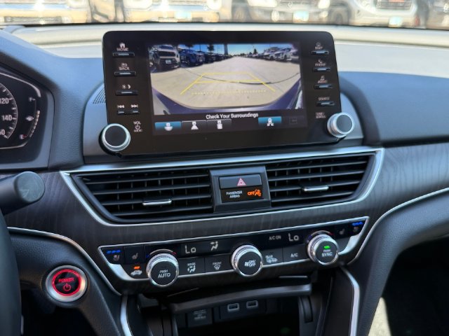 Used 2022 Honda Accord Touring image 18