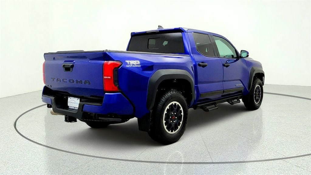 Used 2024 Toyota Tacoma TRD Off-Road w/ TRD Off Road Upgrade Package AWD/4WD image 5