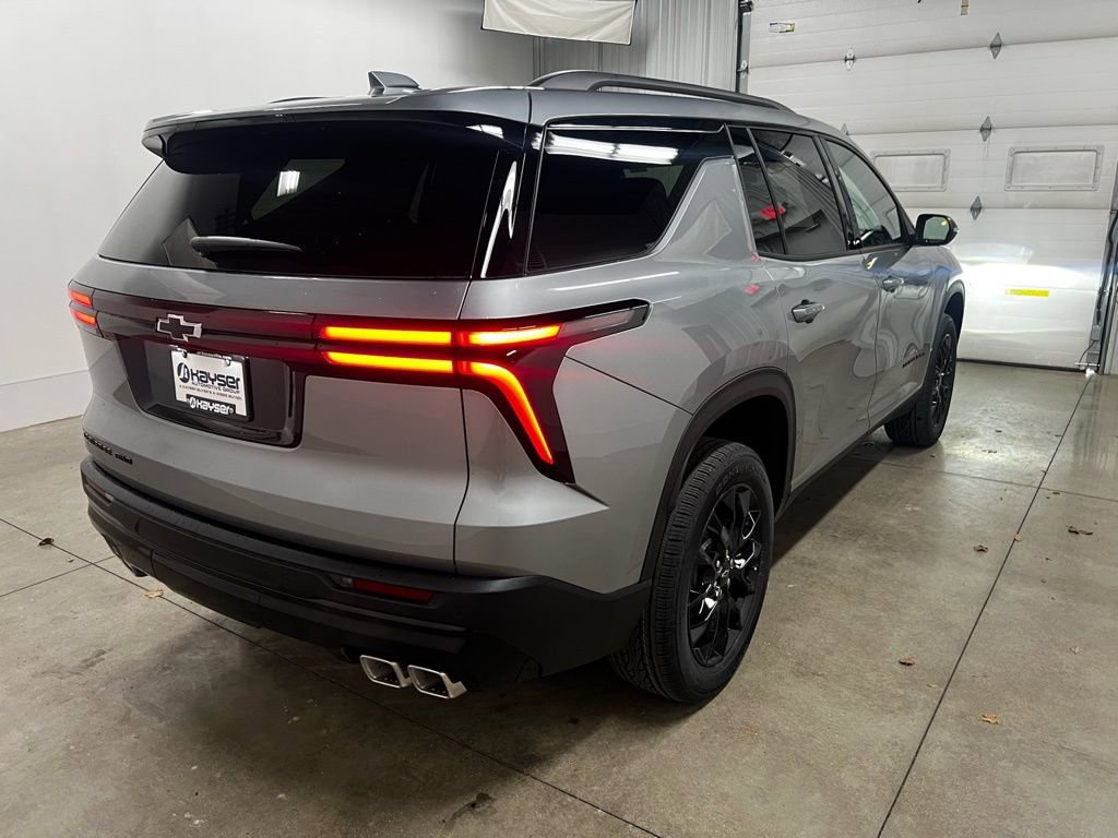New 2026 Chevrolet Traverse LT w/ Midnight/Sport Edition image 2