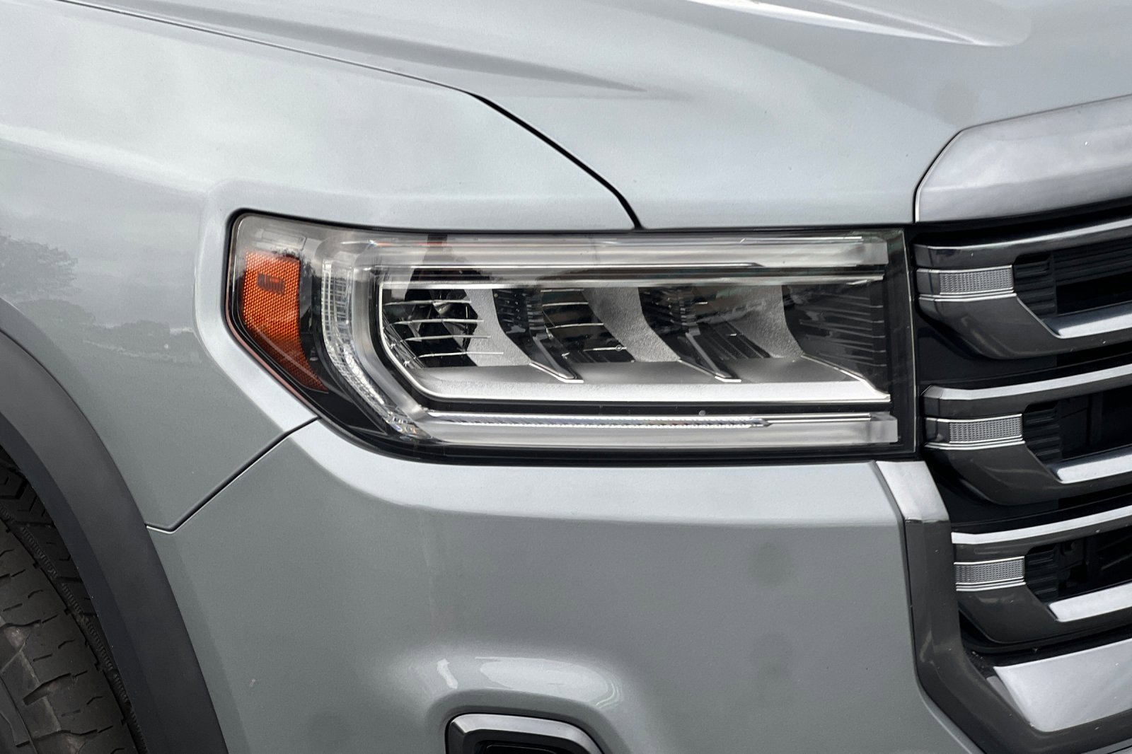 Used 2023 GMC Acadia AT4 w/ Technology Package image 48