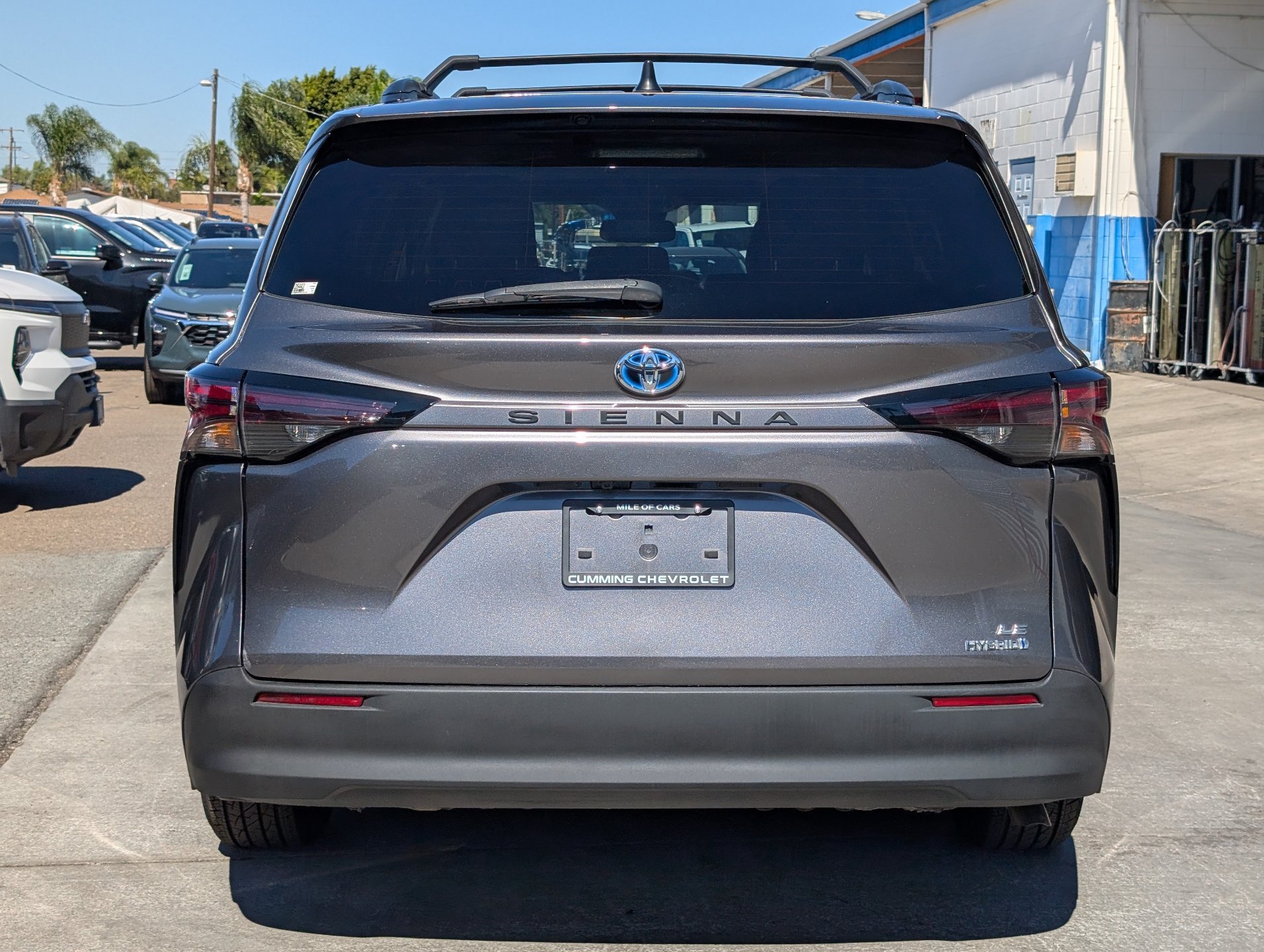 Used 2023 Toyota Sienna LE w/ LE Plus Package FWD image 9