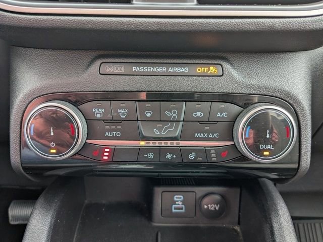 Used 2022 Ford Escape SE w/ Convenience Package AWD/4WD image 3
