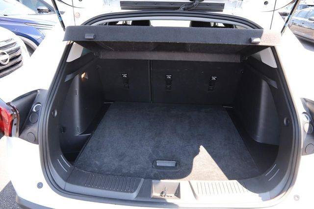 Used 2025 Chevrolet Trax LT w/ LT Convenience Package FWD image 7