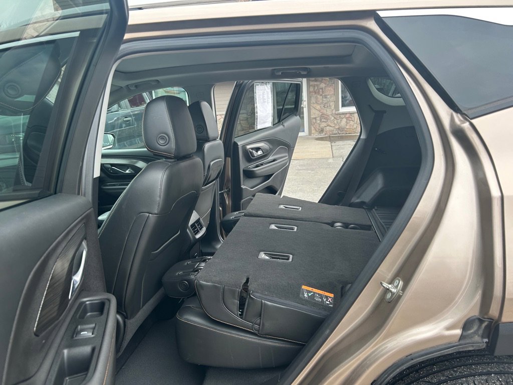 Used 2018 GMC Terrain SLT w/ Preferred Package image 33
