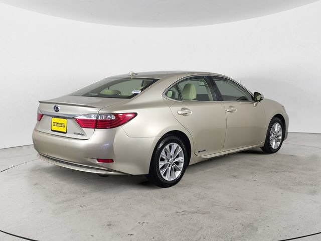 Used 2013 Lexus ES 300h w/ Luxury Pkg FWD image 5