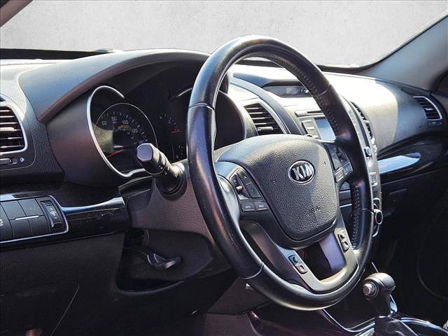 Used 2015 Kia Sorento LX image 10