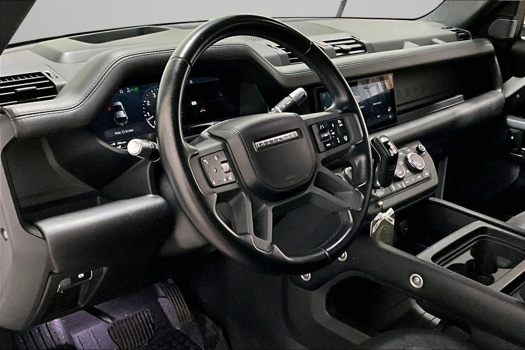 Used 2021 Land Rover Defender 110 X-Dynamic HSE image 17
