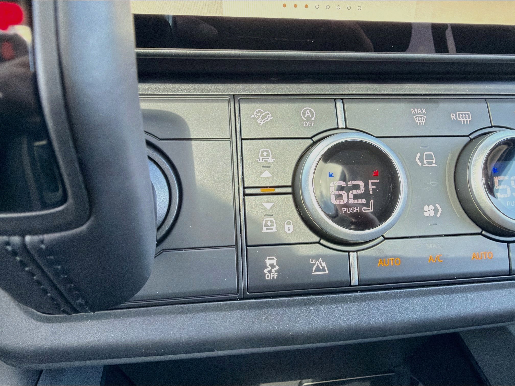 New 2026 Land Rover Defender 110 S AWD/4WD image 43