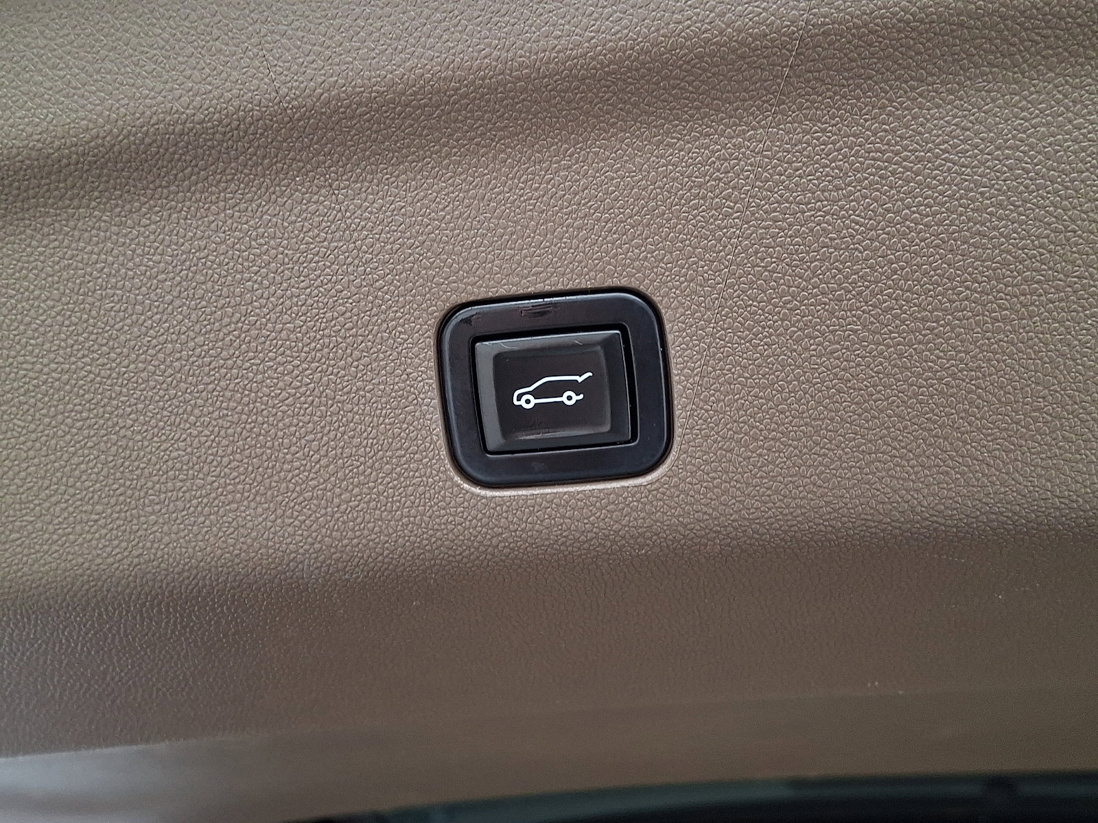 Certified 2022 GMC Yukon Denali w/ Denali Premium Package image 33