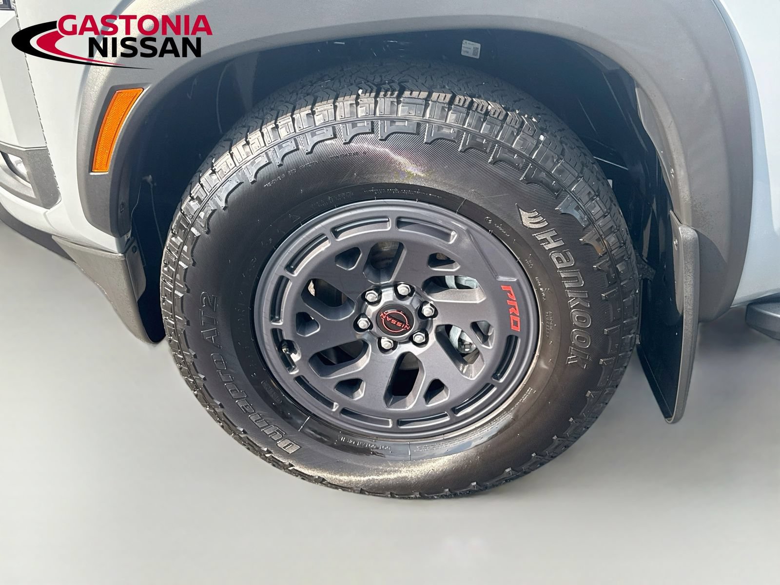 Used 2025 Nissan Frontier Pro-X RWD image 38