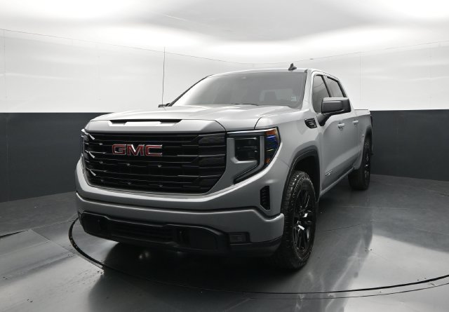 Used 2024 GMC Sierra 1500 Elevation AWD/4WD image 4