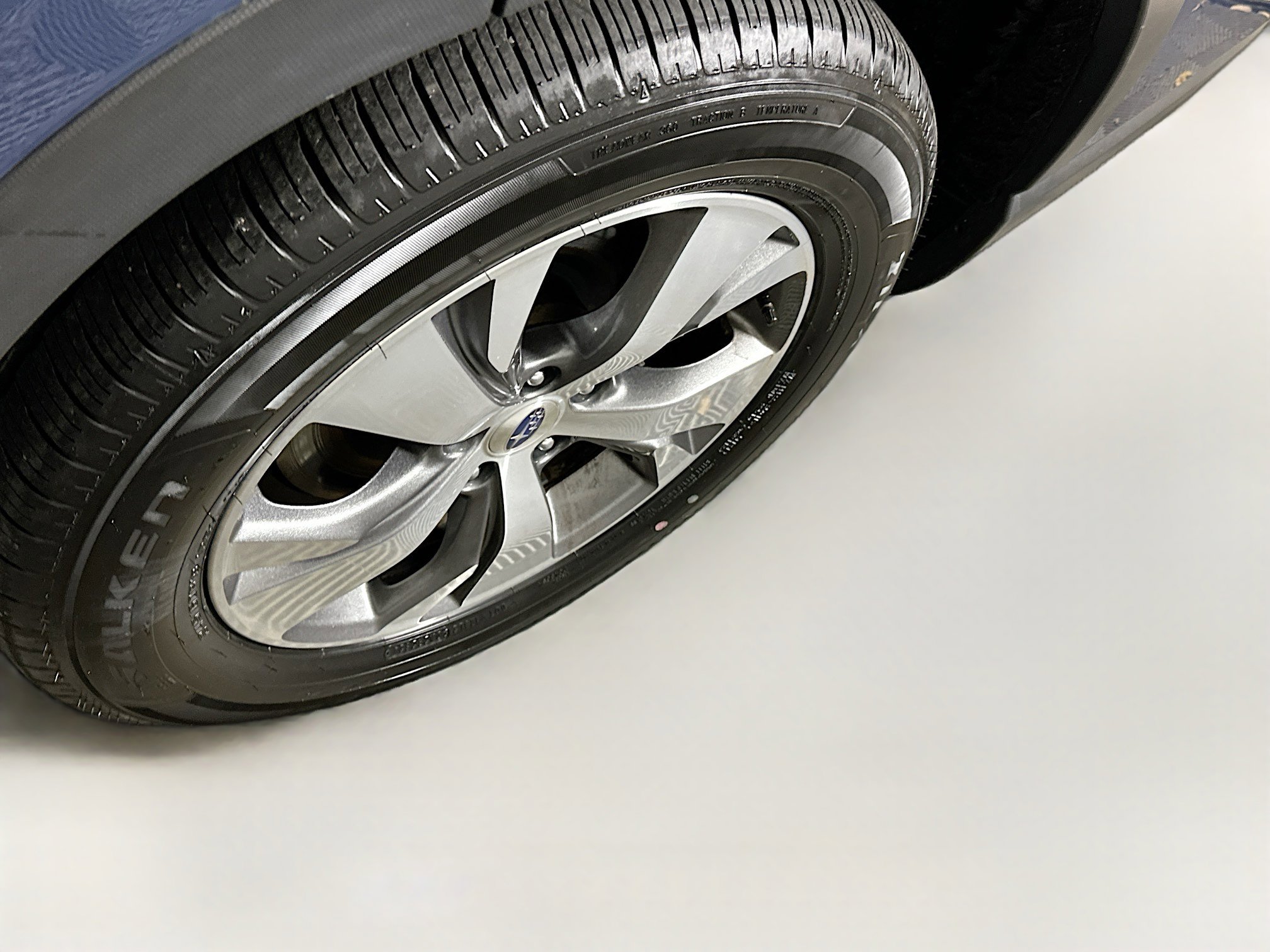 Used 2025 Subaru Ascent Premium image 11