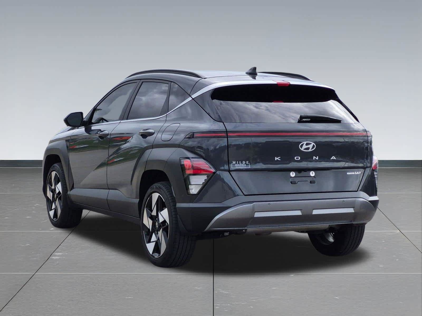 Used 2024 Hyundai Kona Limited AWD/4WD image 4