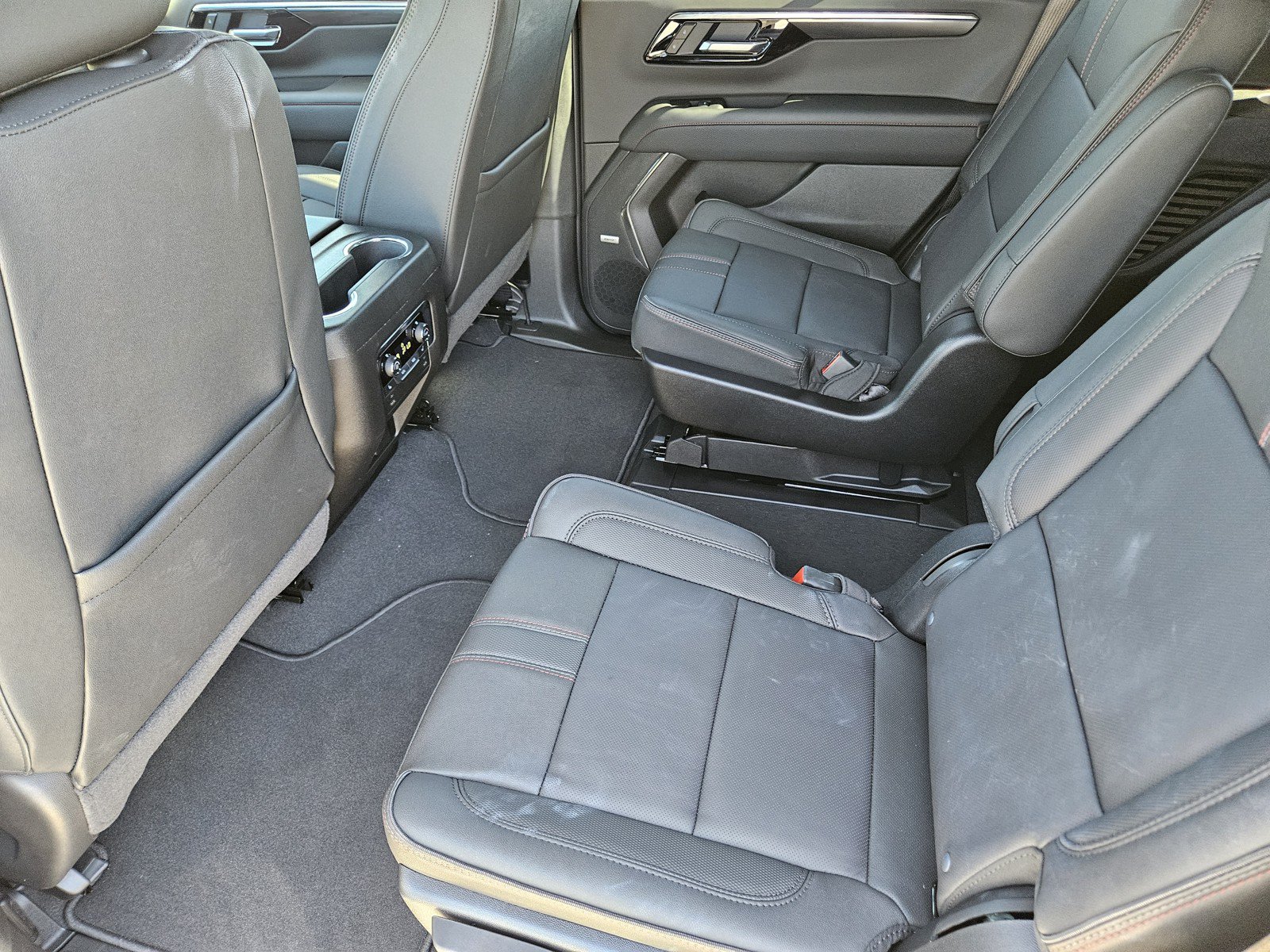 New 2026 Chevrolet Tahoe RST w/ Comfort Package AWD/4WD image 20