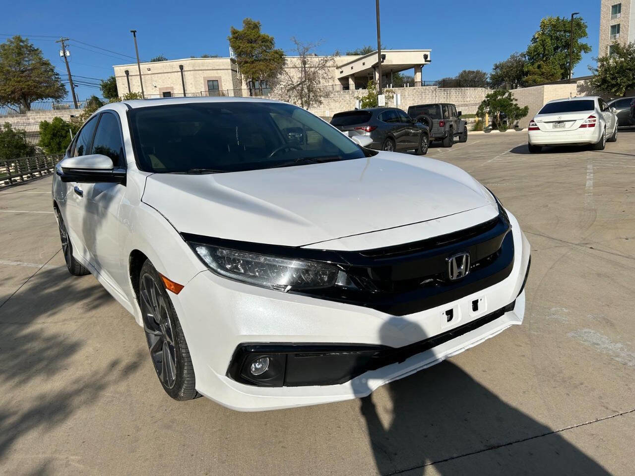 Used 2019 Honda Civic Touring image 6