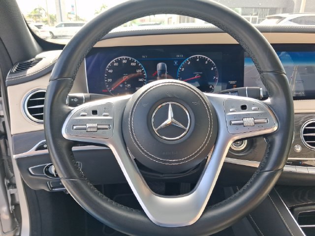 Used 2018 Mercedes-Benz S 560 Sedan image 16