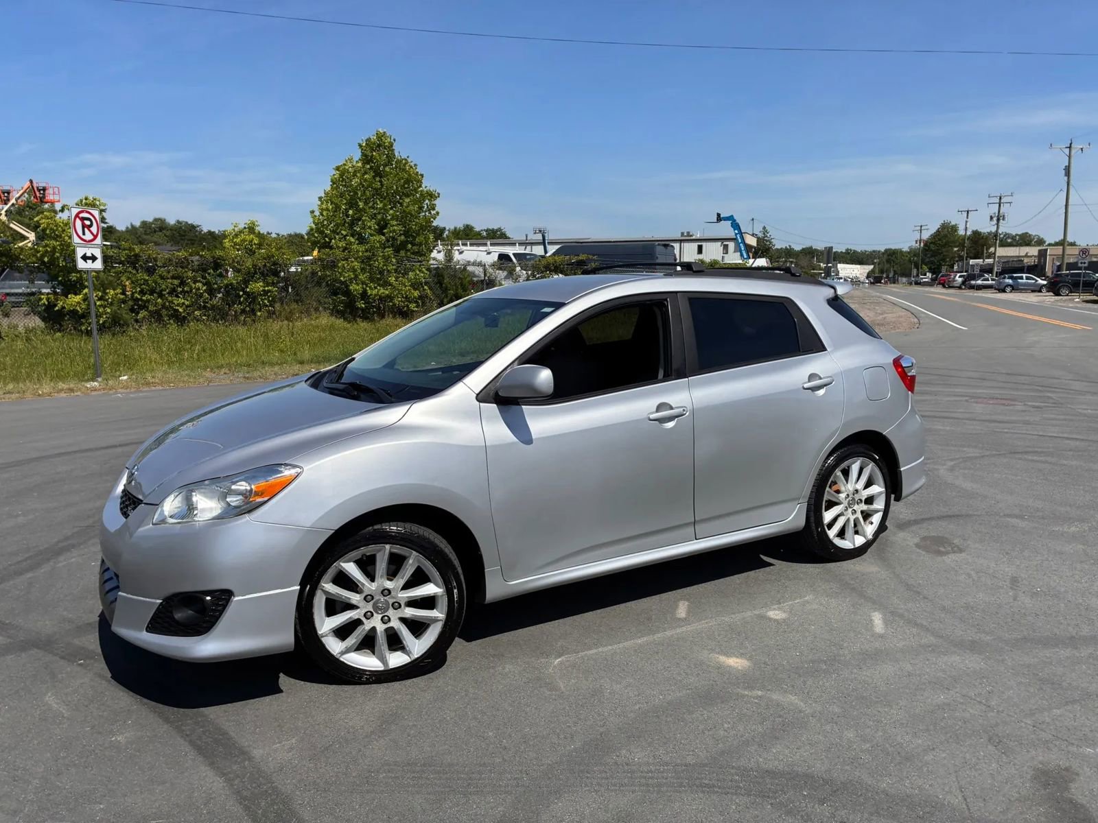 Used 2009 Toyota Matrix XRS FWD image 4