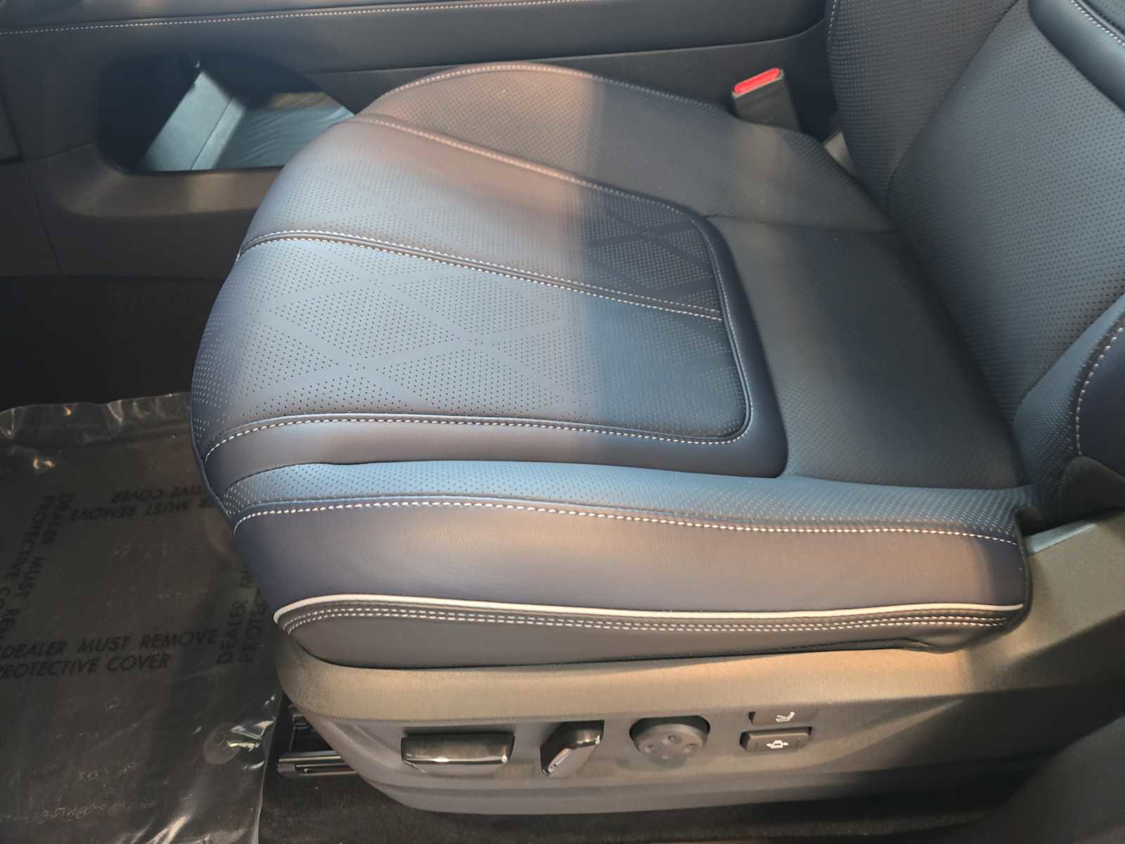 New 2026 INFINITI QX80 4WD w/ Sport Exterior Package image 24