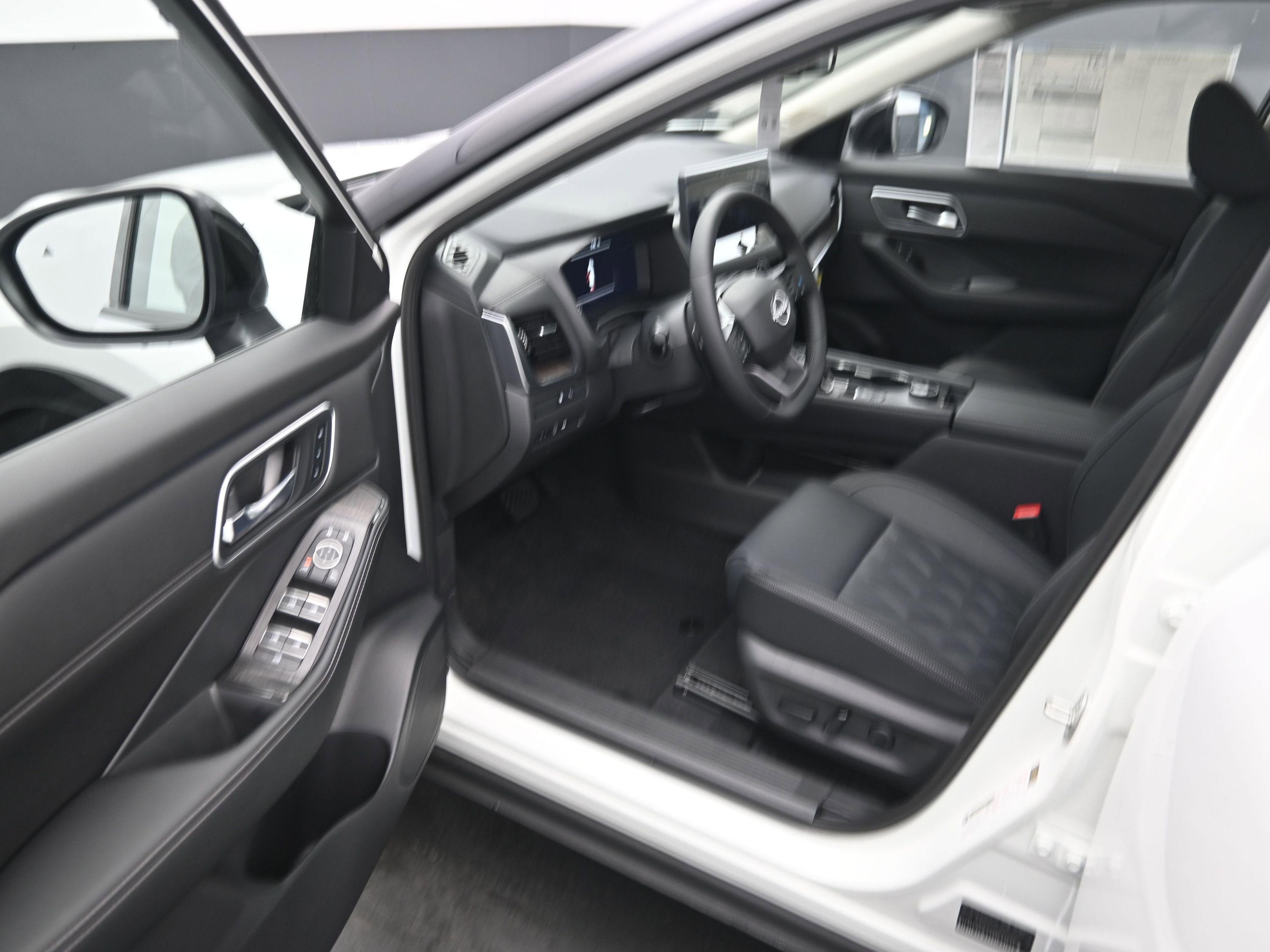 New 2026 Nissan Rogue Platinum w/ Platinum Premium Package image 10