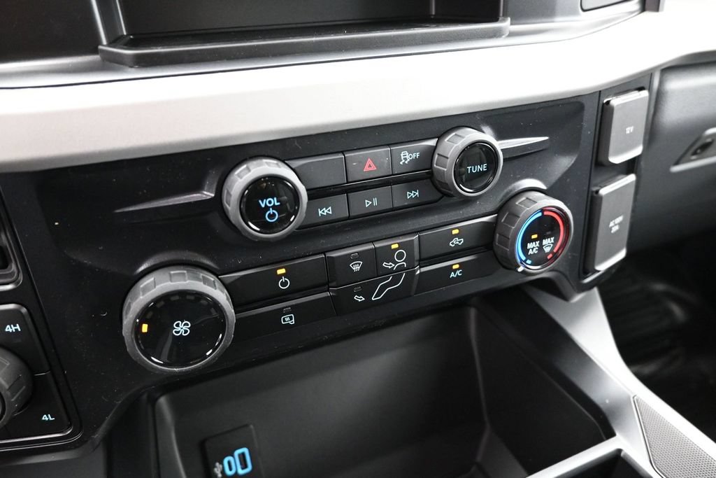 New 2026 Ford F250 XLT w/ FX4 Off-Road Package AWD/4WD image 15