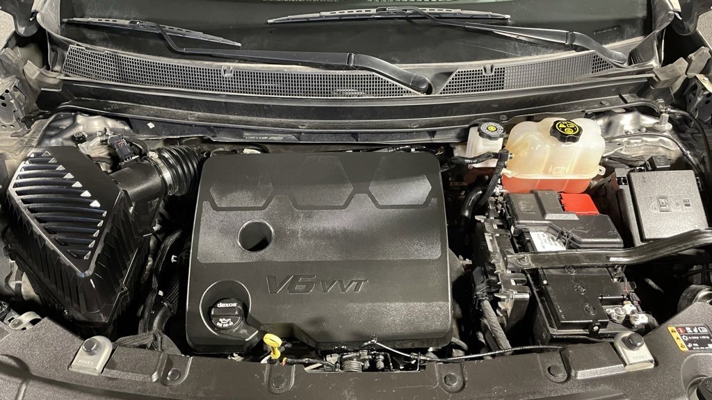 Used 2023 Chevrolet Traverse RS image 30