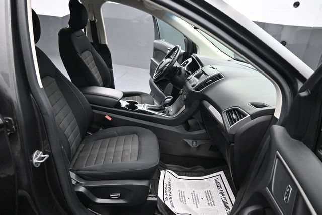 Used 2018 Ford Edge SEL AWD/4WD image 16