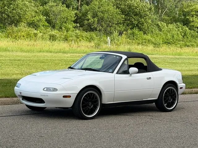 Used 1990 MAZDA MX-5 Miata RWD image 7